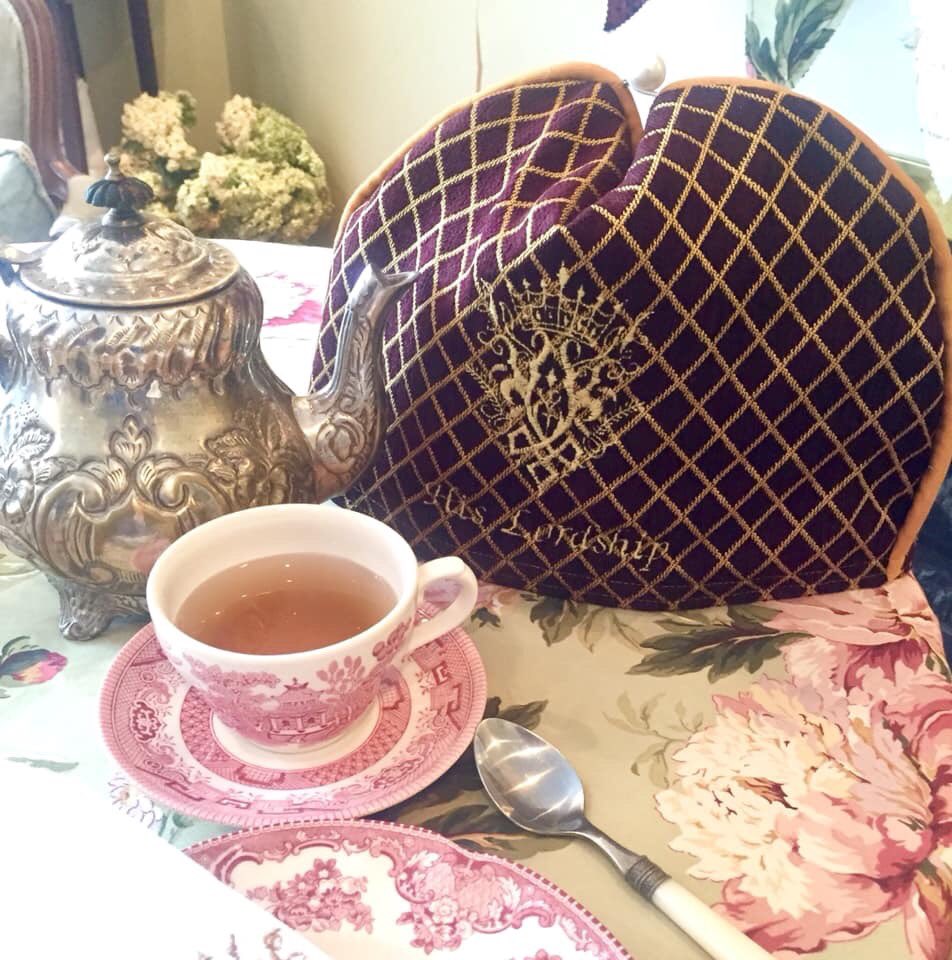 kathleenluvstea's tweet photo. How was your morning today?
It was a nice cozy cool kind of morning on the tea patio! 
I’m bringing my Cosies back out, it must be fall! #cozyteatime #teacosiemaker #teahour https://t.co/kdmJdoScut