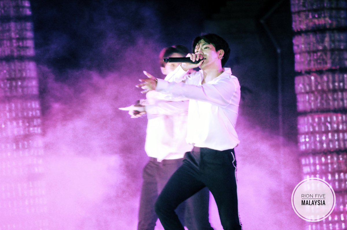 RionFiveMY's tweet photo. 20190907 - SIPA FESTIVAL 2019, INDONESIA
Yousung, Minsung, Yonghun
#RIONFIVE #๋ฆฌ์จํ์ด๋ธ #SIPAFESTIVAL https://t.co/NraeE7jPFR