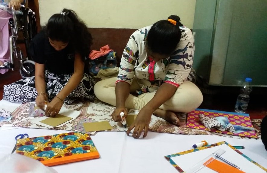 discovernewdawn's tweet image. PAPER IS THE FUTURE: We have started a new segment on Paper Craft where the candidates will learn the art of creating various items from paper. Sharing few clicks from the workshop! Thank you guys for your time, patience and effort.
#dand #ecofriendlyinitiative #ecofriendly