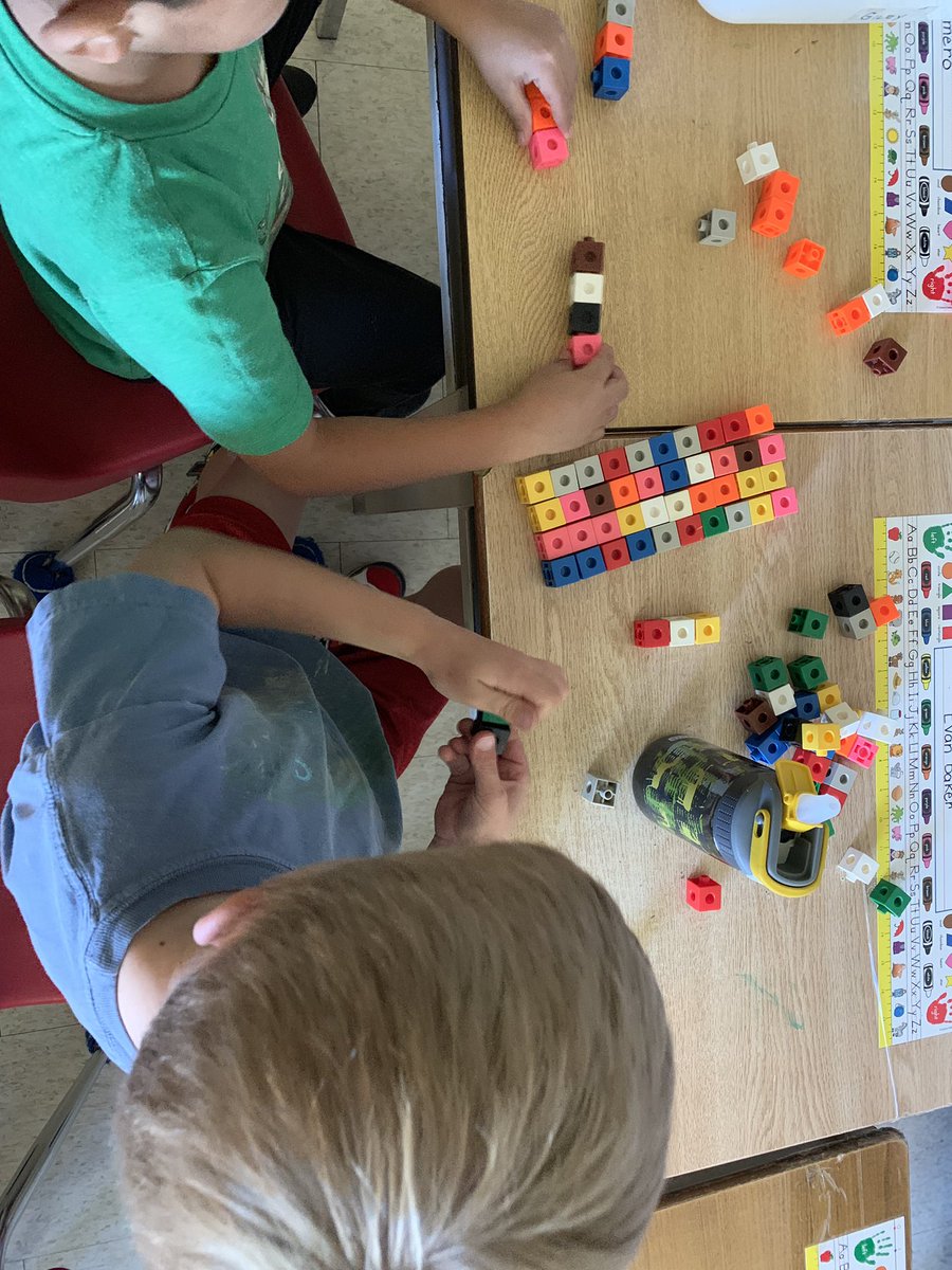 Kramerskidsrock's tweet photo. Representing Numbers! #Beads #CountingSquares #SnapCubes #Bears https://t.co/EFnYAe9Nb8