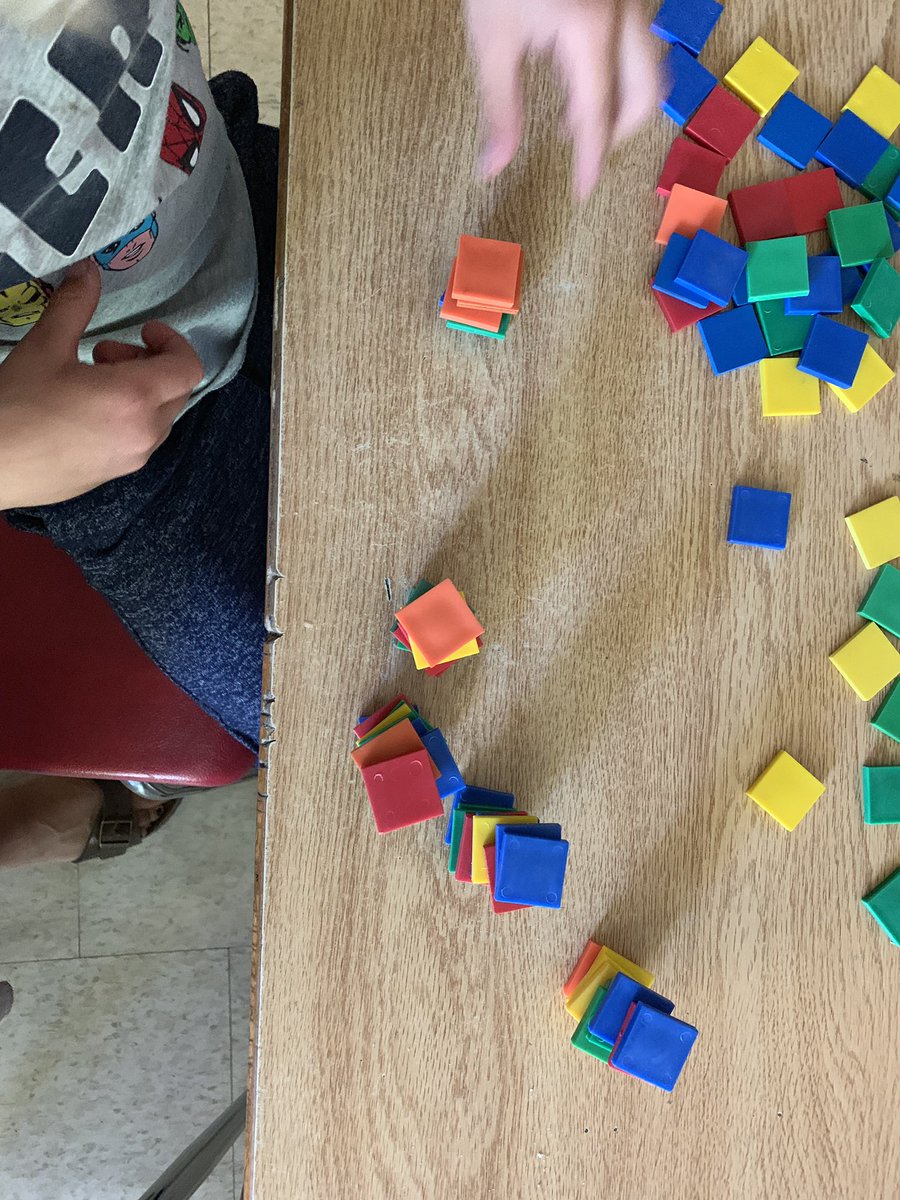 Kramerskidsrock's tweet photo. Representing Numbers! #Beads #CountingSquares #SnapCubes #Bears https://t.co/EFnYAe9Nb8