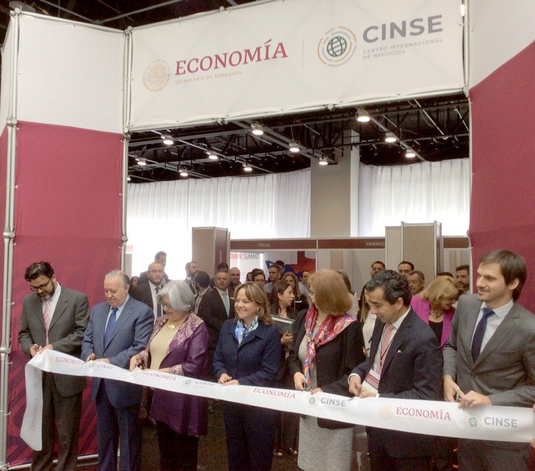bancomext's tweet photo. .@NafinOficial y @bancomext participan en la #CDMXFintechWeek, el punto de encuentro para los actores más relevantes de la industria #Fintech de América Latina. #ImpulsoresDelDesarrollo https://t.co/tnHaciCXkM