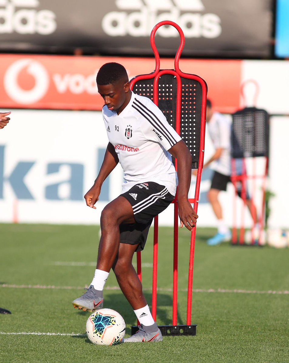 Besiktas's tweet photo. Gazişehir Gaziantep maçı hazırlıkları devam ediyor 🦅
#Beşiktaş https://t.co/brun57lPGC