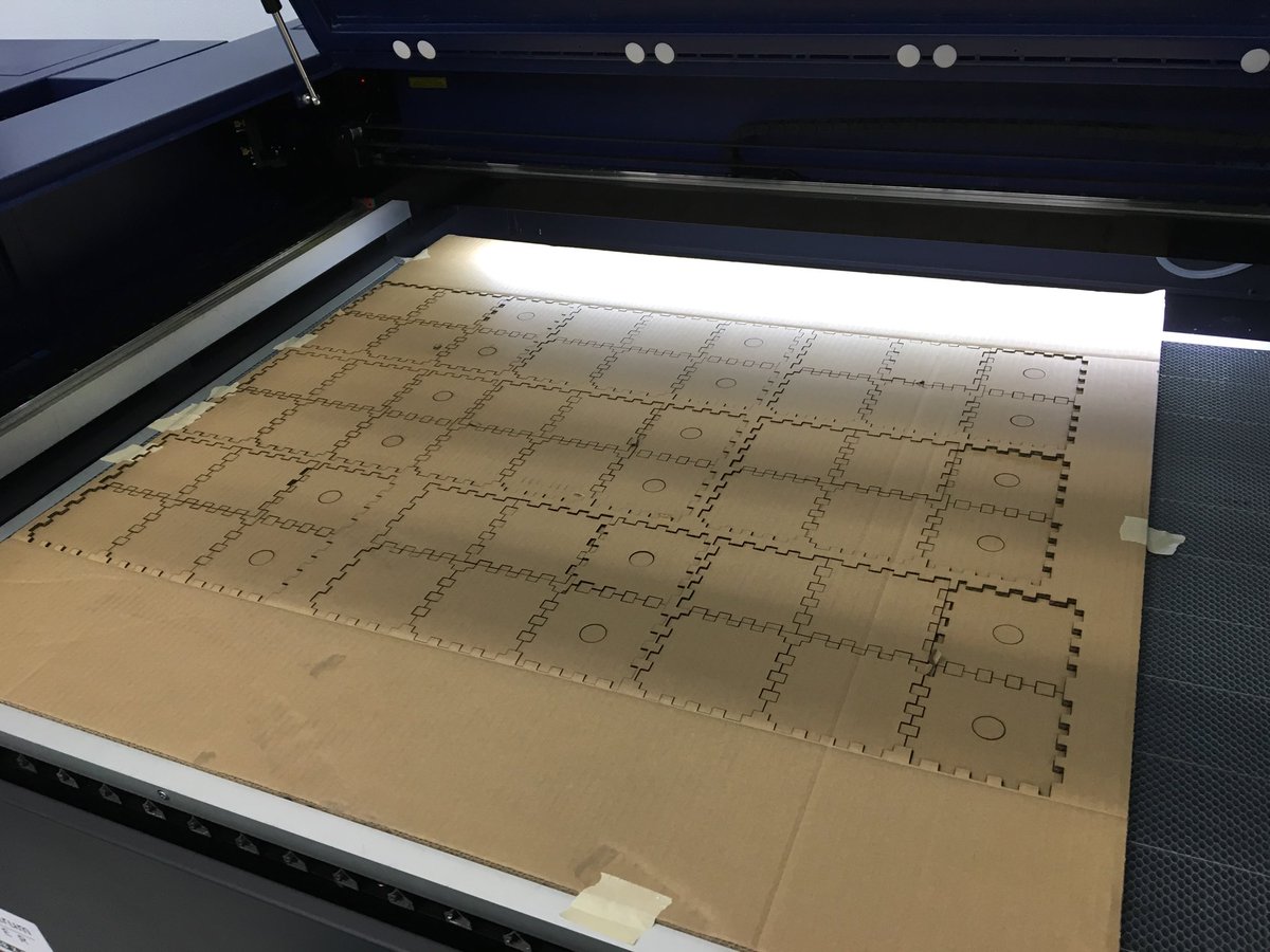 GrbyDmrtrk's tweet photo. Automata in the making #InnovationLabTX @STEMSOS @MakerCase https://t.co/bH3N0UtBuI