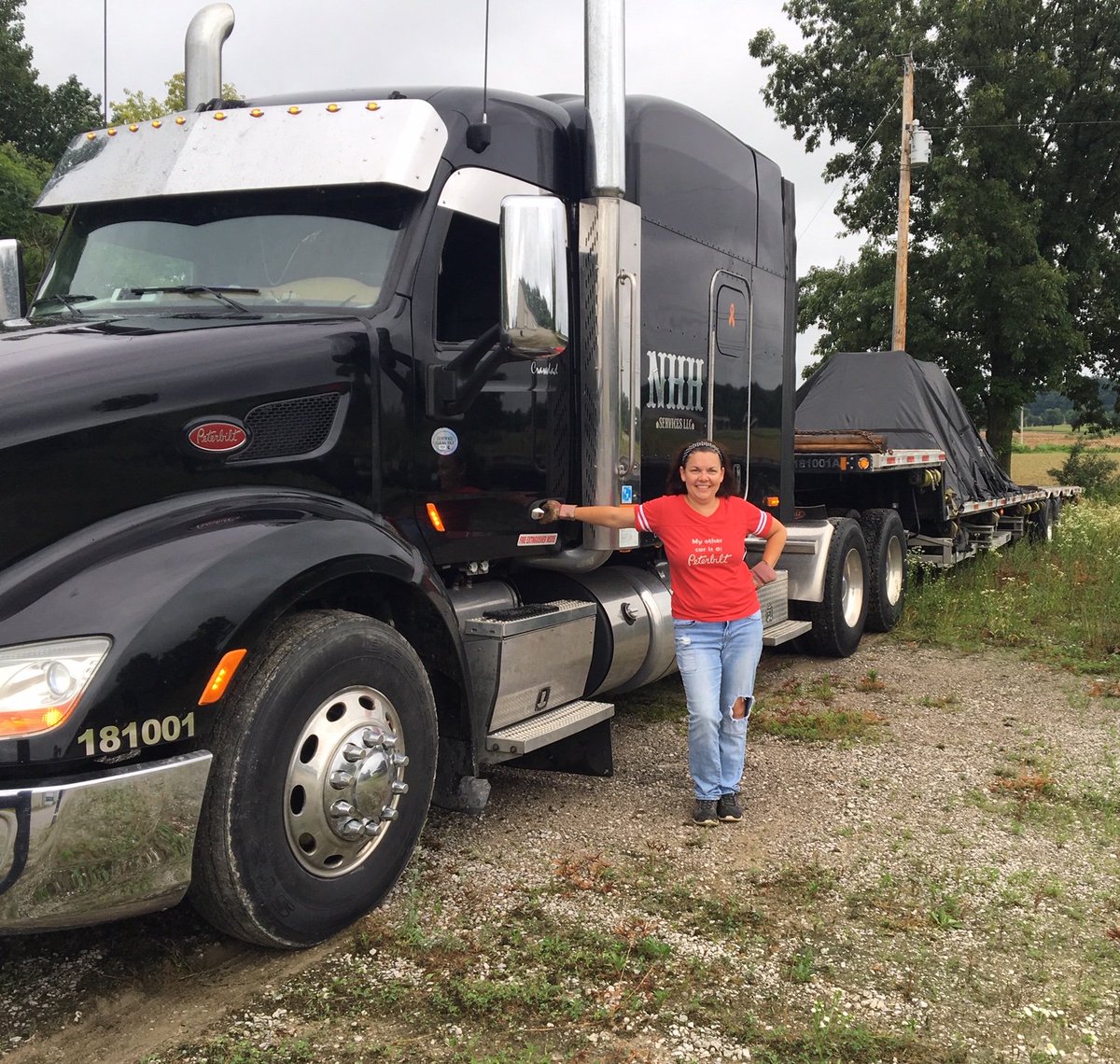WomenInTrucking tweet picture