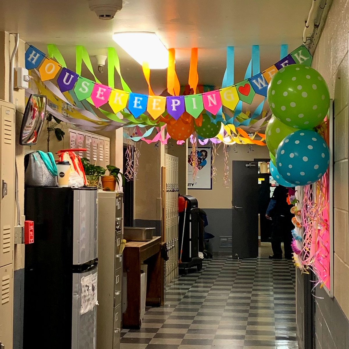 DoubletreeDen's tweet photo. Check out our hallway! We're kicking off #InternationalHousekeepingWeek
in style with our colorful decorations.
#DoubleTreeDen https://t.co/MkmBquGwDG