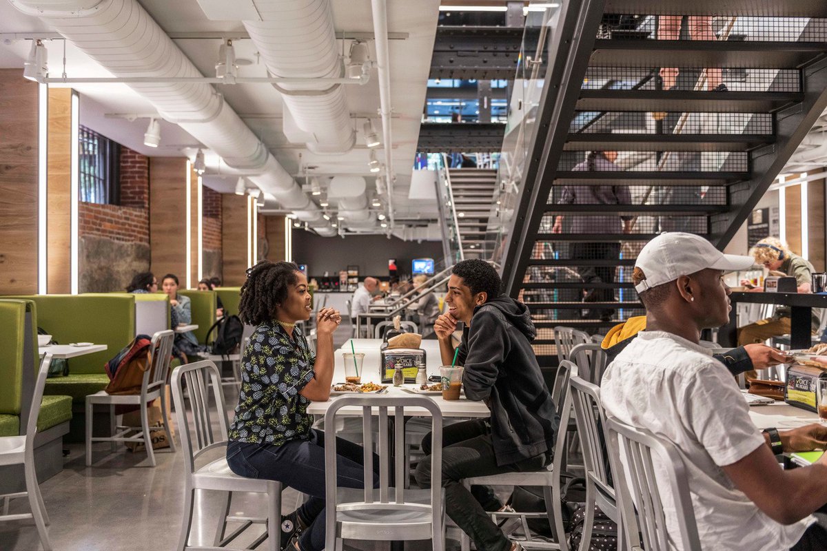 ElkusManfredi's tweet photo. We are proud to share @EmersonCollege’s Student Dining Center’s stunning lighting design, by our friends @CBBLighting, has won an @IALD Award of Excellence and an @The_IES Illumination Award of Merit! Bravo to the design team! #ElkusManfrediProject #cbbld https://t.co/DX9rQjVFjS