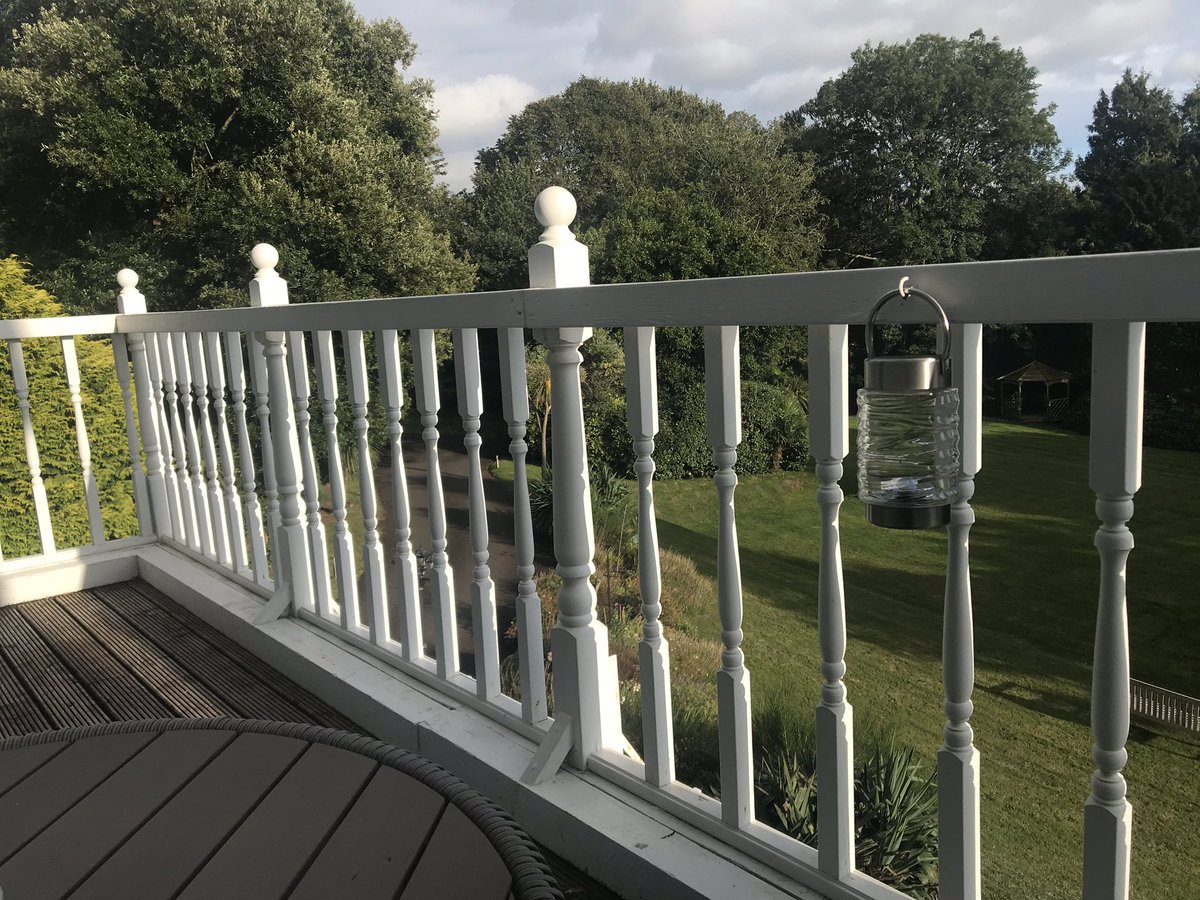 LisGrantB's tweet photo. Not a bad view from my hotel this evening! #Liskeard #Balcony #roomwithaview #presentingtomorrow https://t.co/aFCLoIGHRl