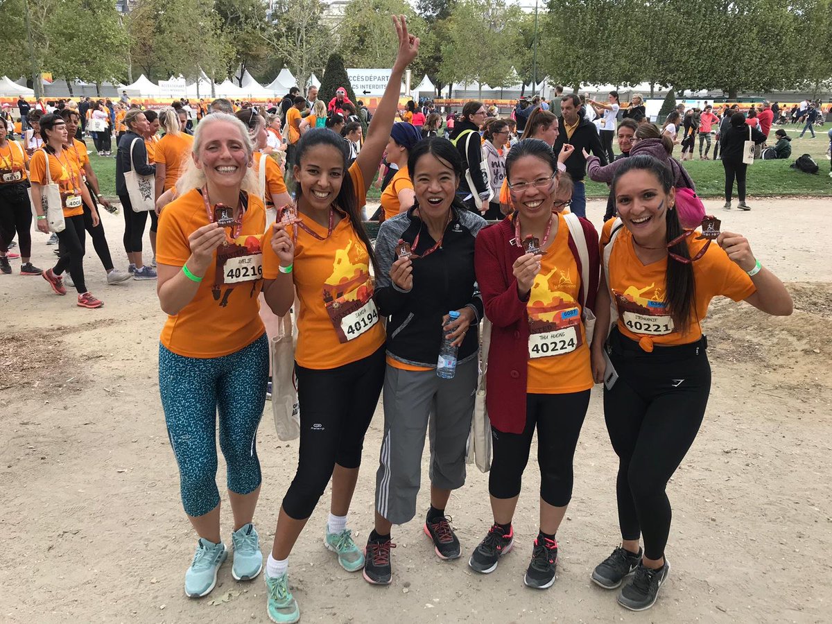 UFF_Patrimoine's tweet photo. L'UFF est fière d'avoir contribué à la lutte contre le #cancerdusein en participant à la 23ème édition de la course @LaParisienne6km. Bravo et merci à nos 38 collaboratrices 👏 #LP2019 #LaParisienne #Paris #running https://t.co/9hesHg8WvU