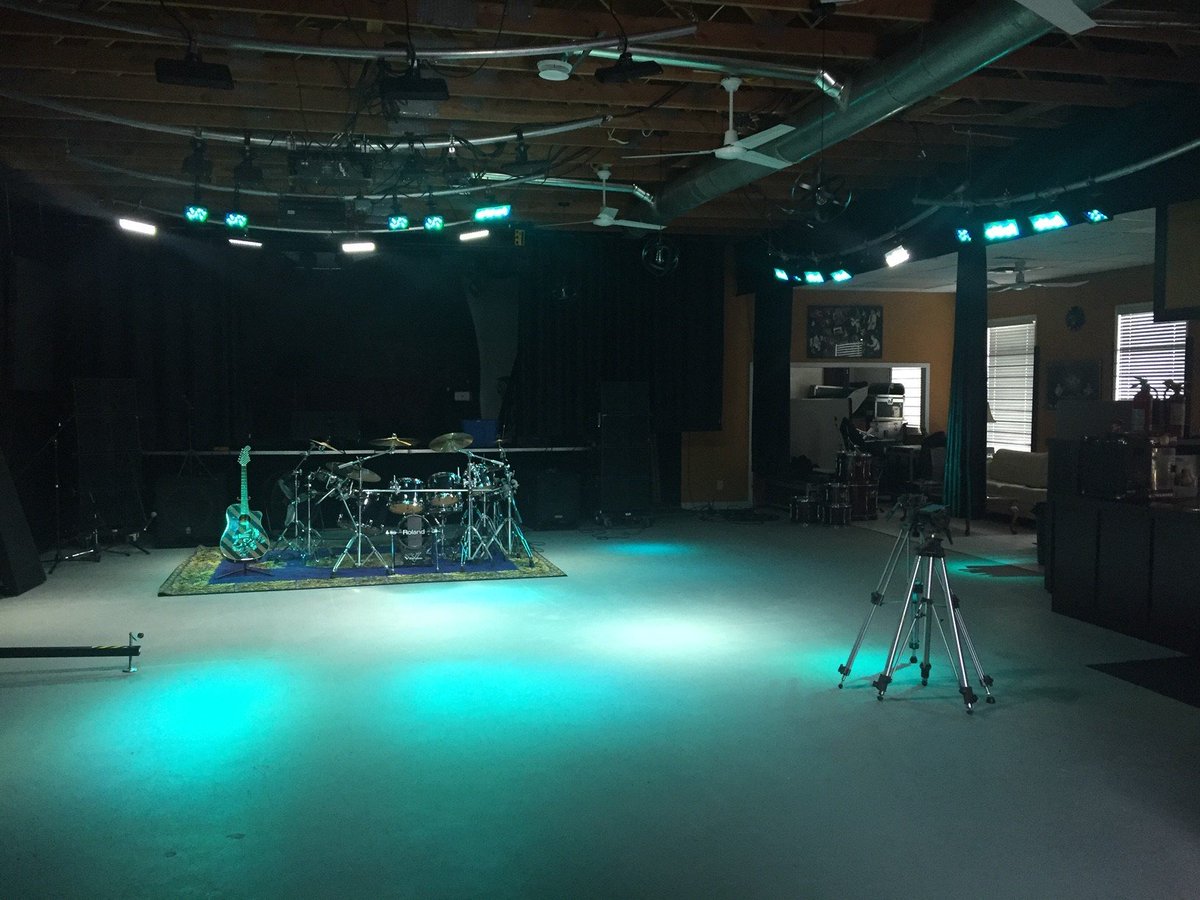 MNETStudios's tweet image. A sneak peak at our new studio!