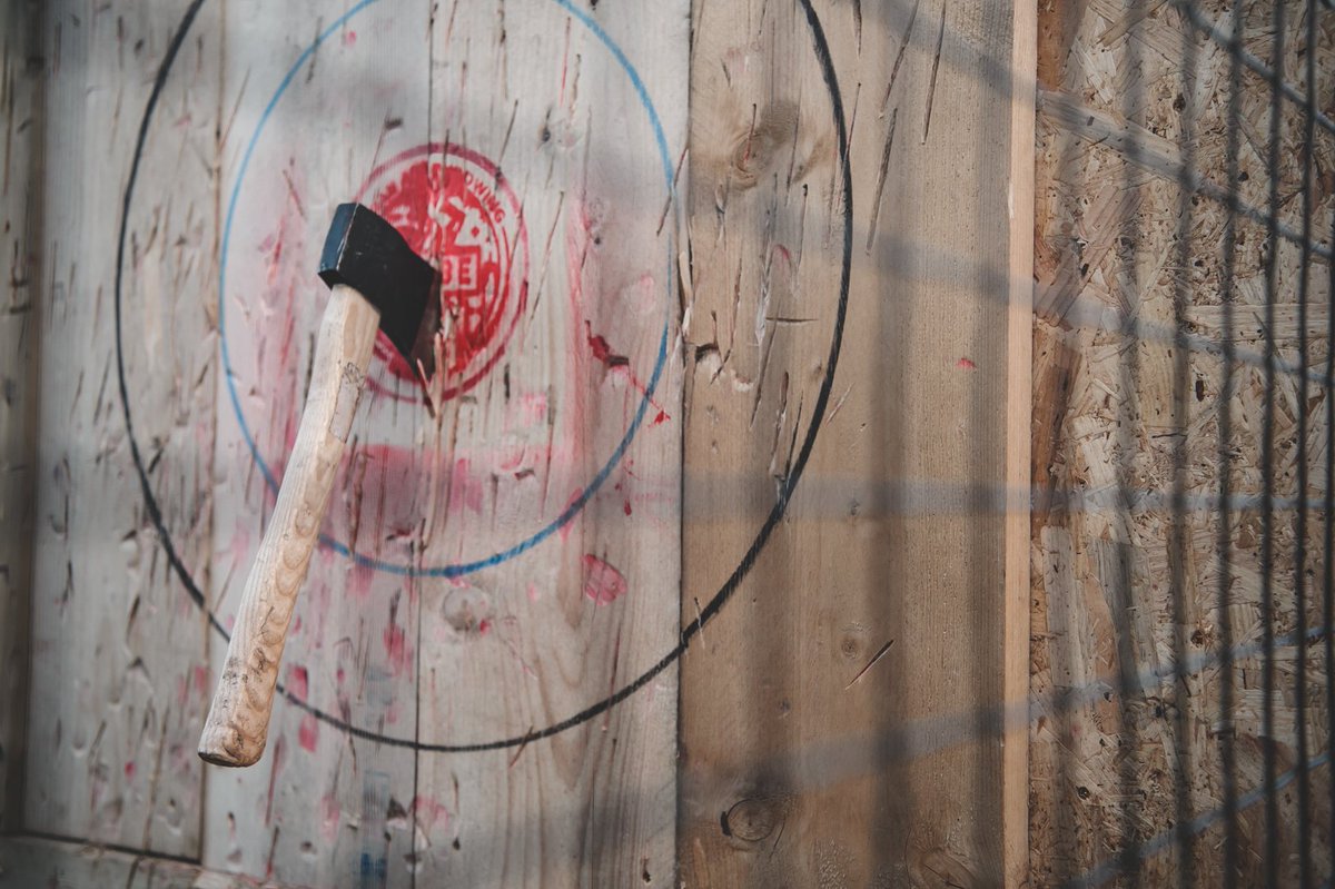 The first time I threw a #bullseye……YESSSS!  Such a buzz.  It really doesn’t take long to pick up the technique for #axethrowing.  Our professional coaches guide you to #slingsinkrepeat in no time at all.  You’ll be hooked! #brighton #sussex #hiddentalents