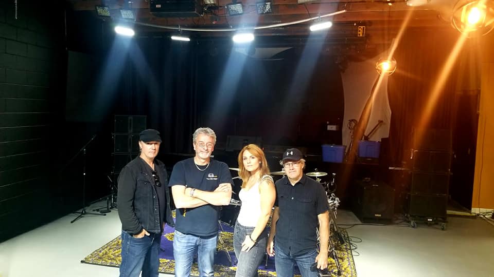 MNETStudios's tweet image. Looking forward to our upcoming video production with EVEREAL!