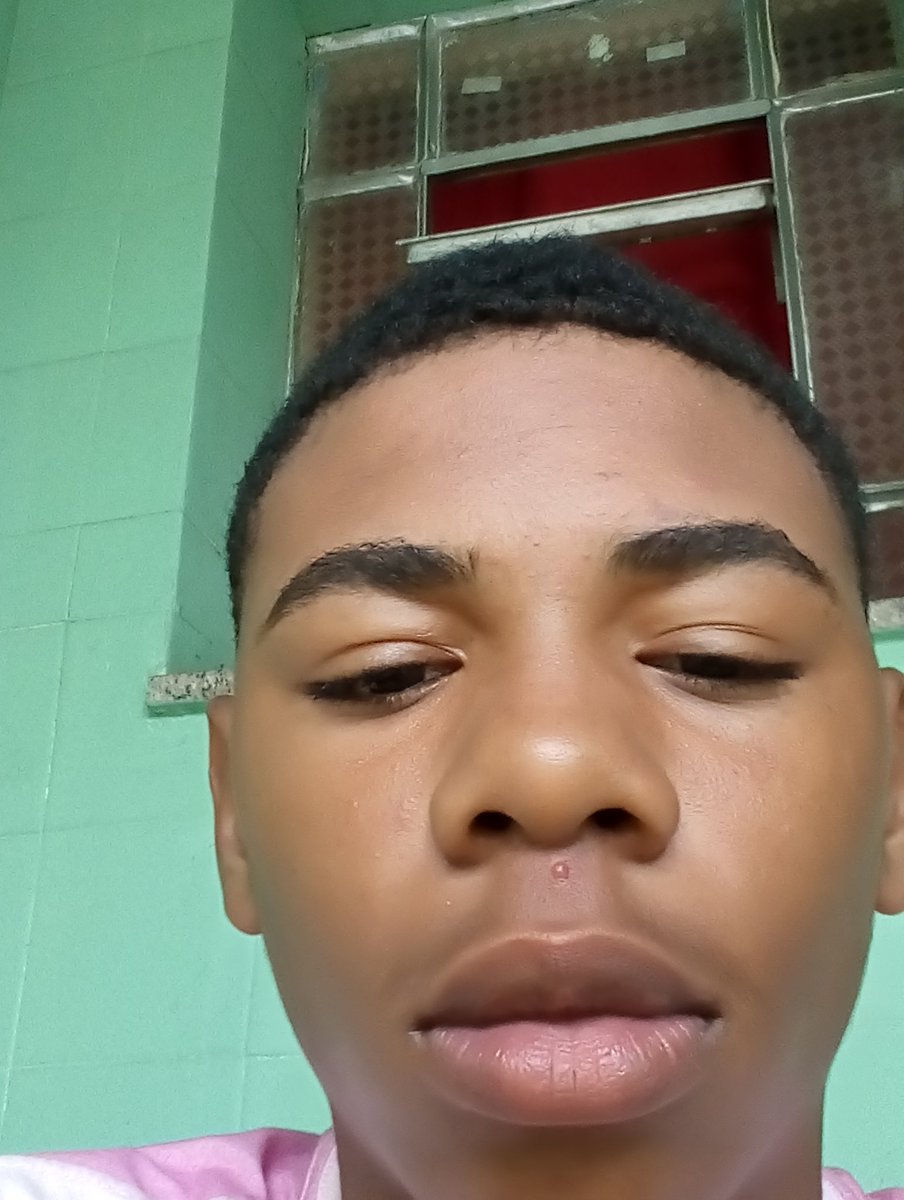 criminoso_16's tweet photo. Deve ser horrível, me odiar é não poder me chamar de feio 😝
#aindaa https://t.co/5BNBXHHv9m