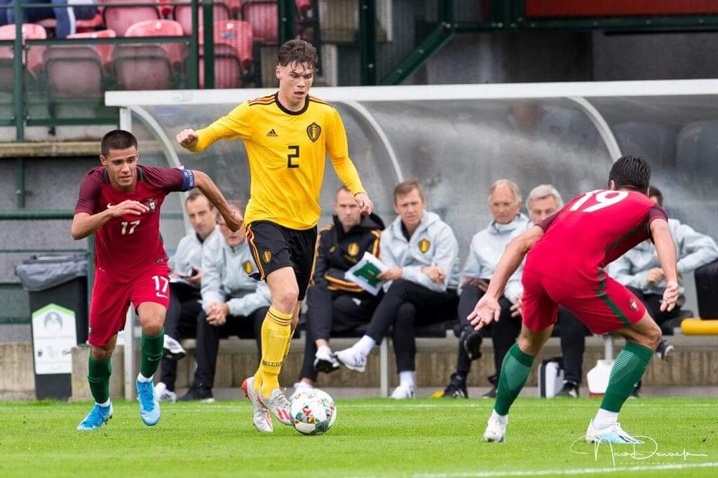 ConnectManagem1's tweet photo. Pics of our player Robbe in the friendly game Belgium-Portugal (U19). Up to the next!
#RobbeQuirynen #RedDevils #Portugal #U19 #Tubeke #ConnectManagement #ConnectingYourCareer https://t.co/UsA3BDYuJ4