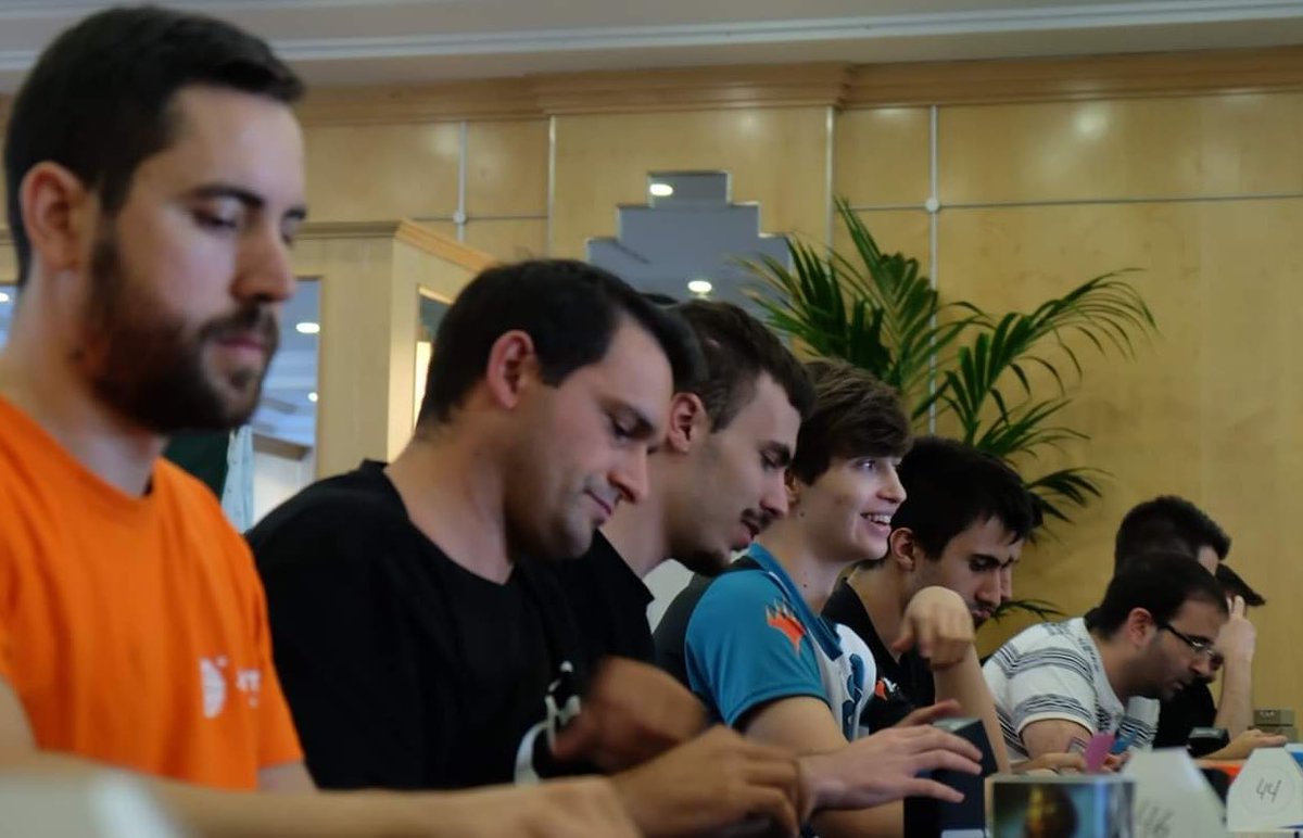 Ayer 2 de nuestros jugadores en el European Moderm Series Final