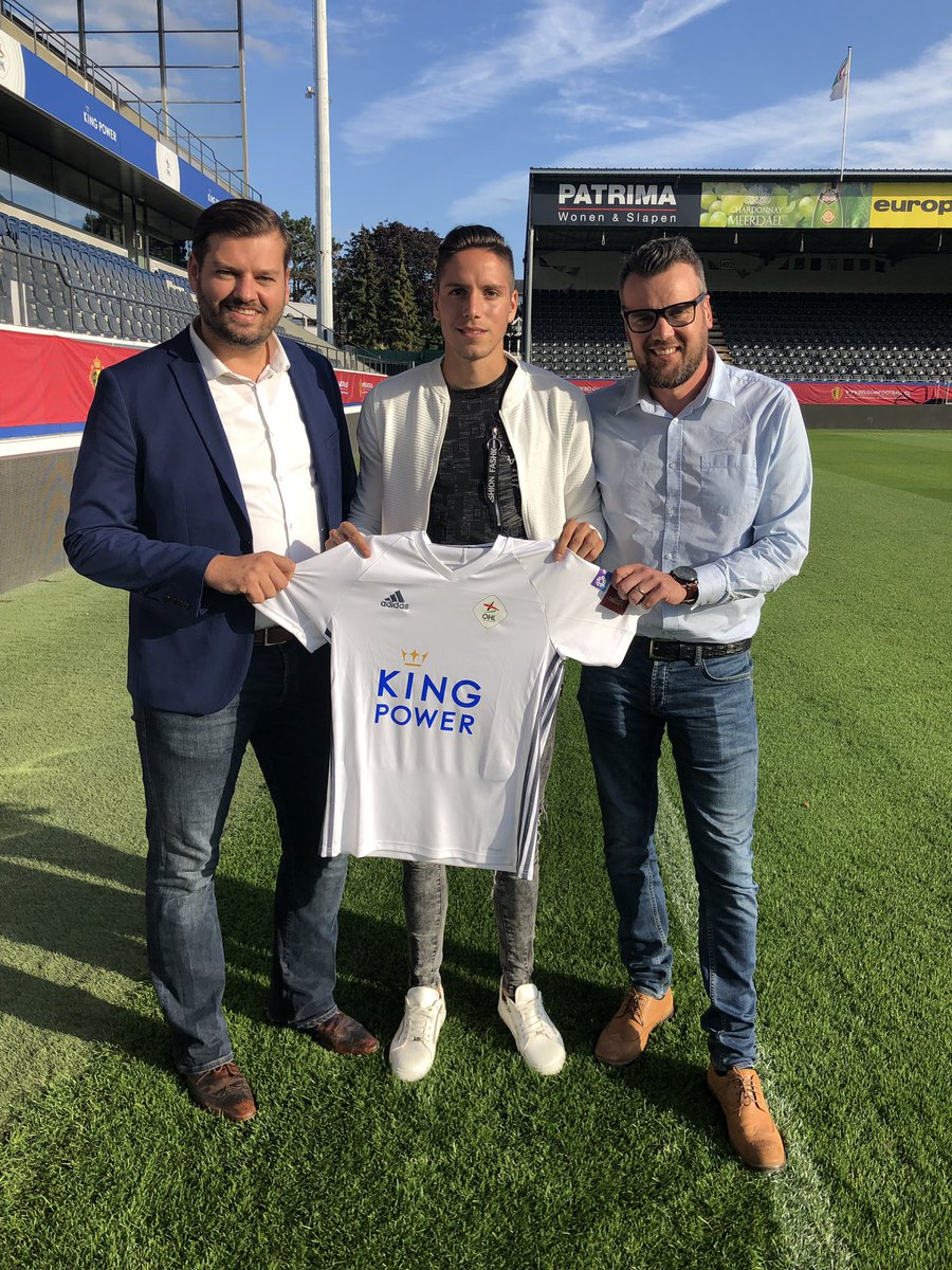 ConnectManagem1's tweet photo. Done deal: Welcome Milan Tucic to OH Leuven! (Picture from last week)
#OHLeuven #MilanTucic #ConnectManagement #ConnectingYourCareer #proud https://t.co/d3XAh8zxr9