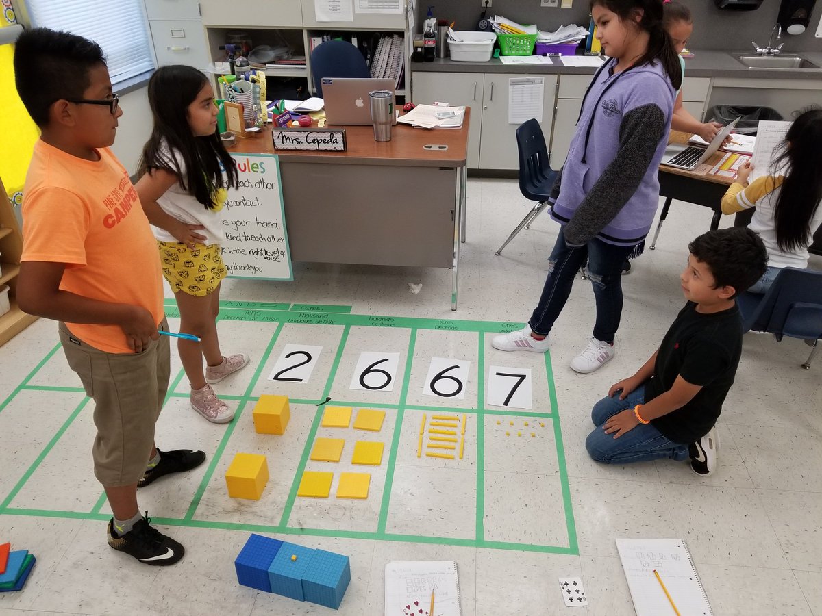 LuzRTexas's tweet photo. 3rd Grade Bilingual students having fun with place value! #MyMisd #MISDexcELLs @love_to_travel8  @ZabGon @Bilingual_ESL @mav_mike @wwcottam https://t.co/Q0QihMhqUm