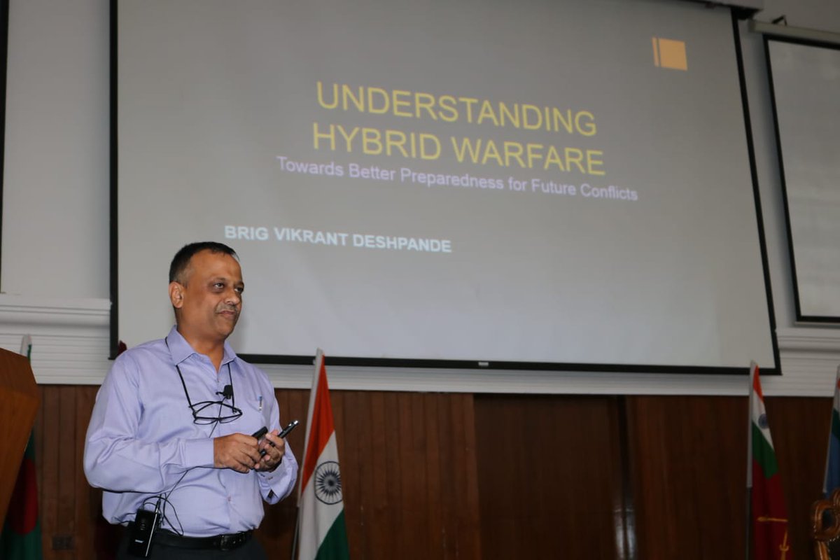 HQ_IDS_India's tweet photo. Brig VS Deshpande delivered a talk on "Understanding Hybrid Warfare" at #CDM. While addressing offrs, he highlighted changing character of conflict with blurring lines between war &amp; peace and evolution of conflict from ancient to information age. @adgpi @indiannavy @IAF_MCC https://t.co/DwGrrC7wqn