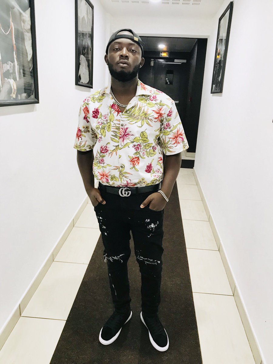 ForeverIROK's tweet photo. Quelques minutes avant mon passage hier sur la scène Moov summer. La vidéo de ma prestation sera disponible bientôt , sinon c'était 🔥💪
#IROK
#Edenfactory https://t.co/92hcGe75zl