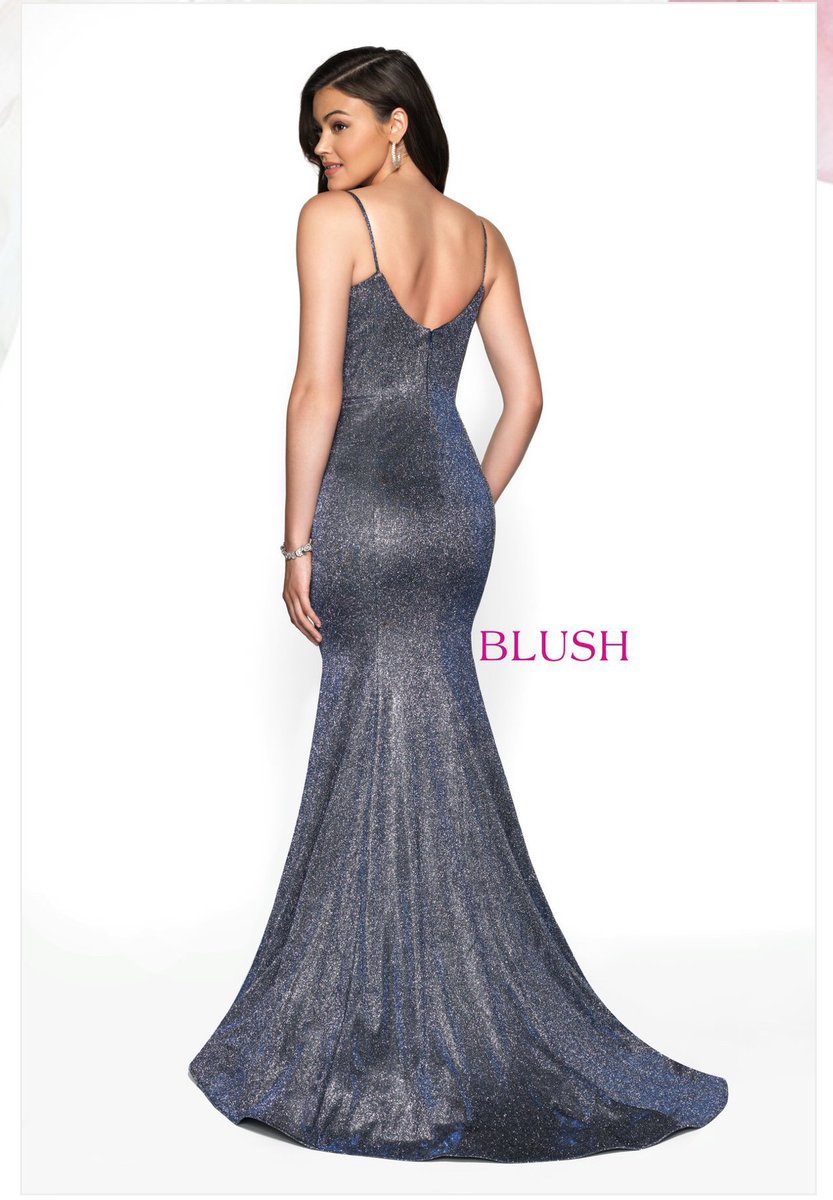 MuseBridal's tweet photo. Hello Gorgeous 😍

We think everyone needs a shimmery fit and flare in their closet - don't you? 

#MuseBoutique #MuseBdn #bdnmb #MuseGrad #mbGrad #skgrad #grad20 https://t.co/Jt8rYFAnxB
