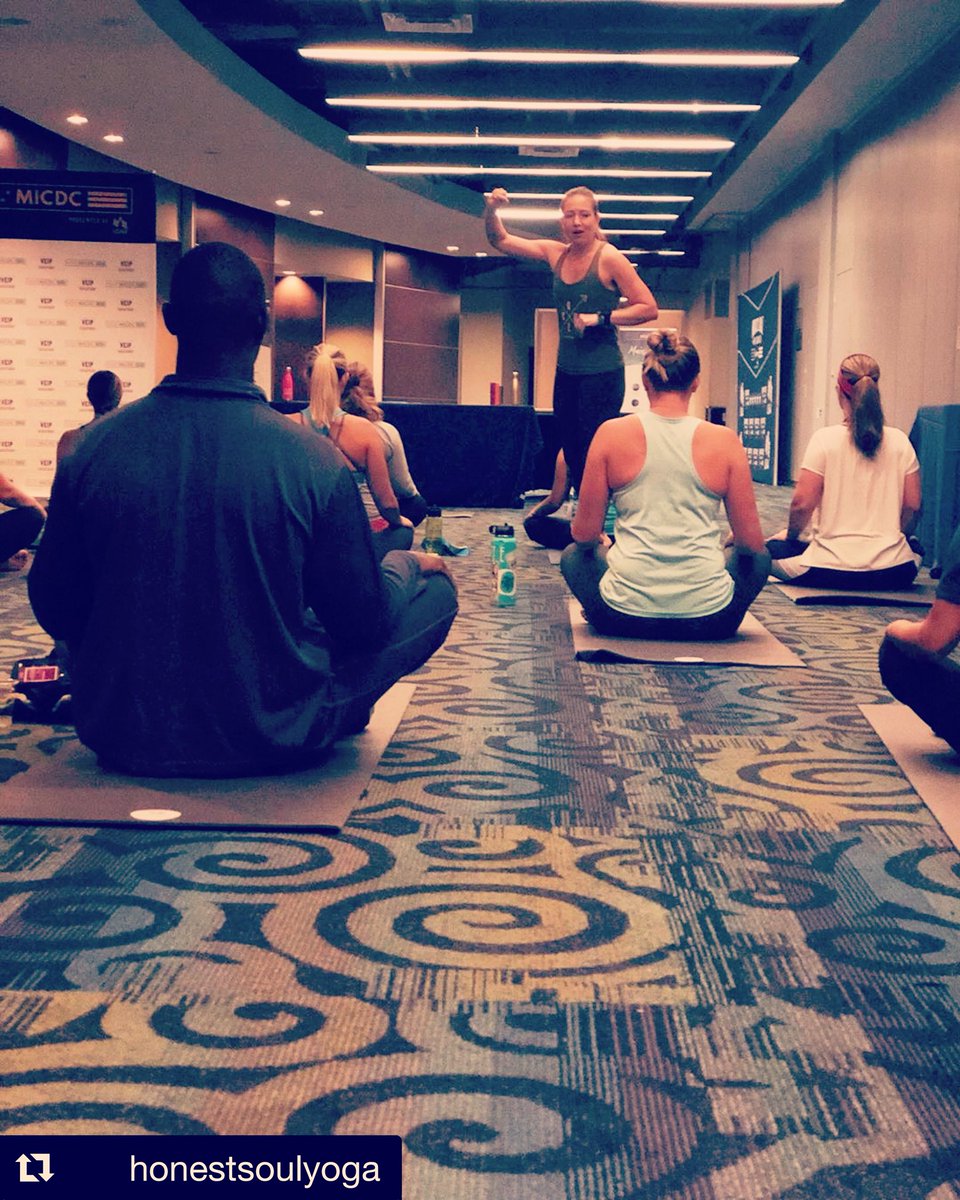 PFF_VEIP's tweet image. Day 2 at #MICDC! It was so nice to kick the day off with a yoga session from @HonestSoulYoga 🙏 Who else is at @MILInfluencer today? #militaryinfluencer #veteranownedbusiness #entrepreneurlife