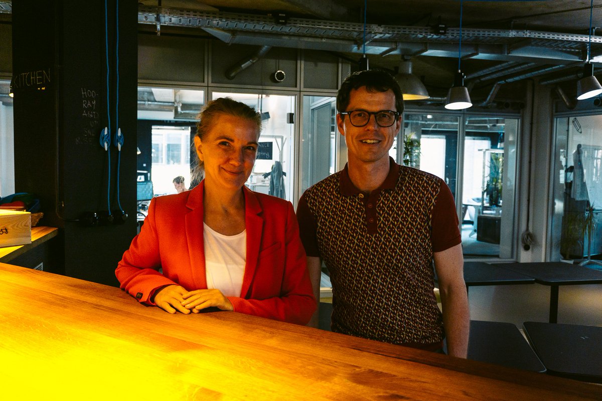 aboutyou_tech's tweet photo. Last week we hosted #UX Roundtable #Meetup in our office 😃 where @minuteFForts talked about "How to unsuck (big) organizations - from dreadful to effective". We hope everyone enjoyed it and see you again next time 😉
#uxdesign #aytech #techmeetups #techevents https://t.co/geethXrrPG