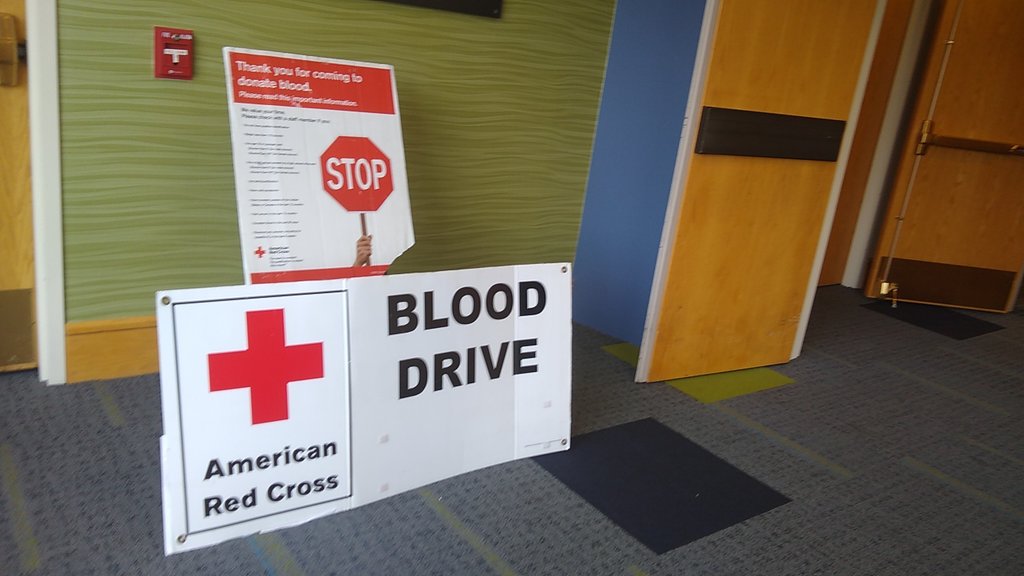 USIedu's tweet photo. If you can, be sure to #givelife today as the @RedCross holds a blood drive in Carter Hall until 6pm. https://t.co/xdZSlr7fGg