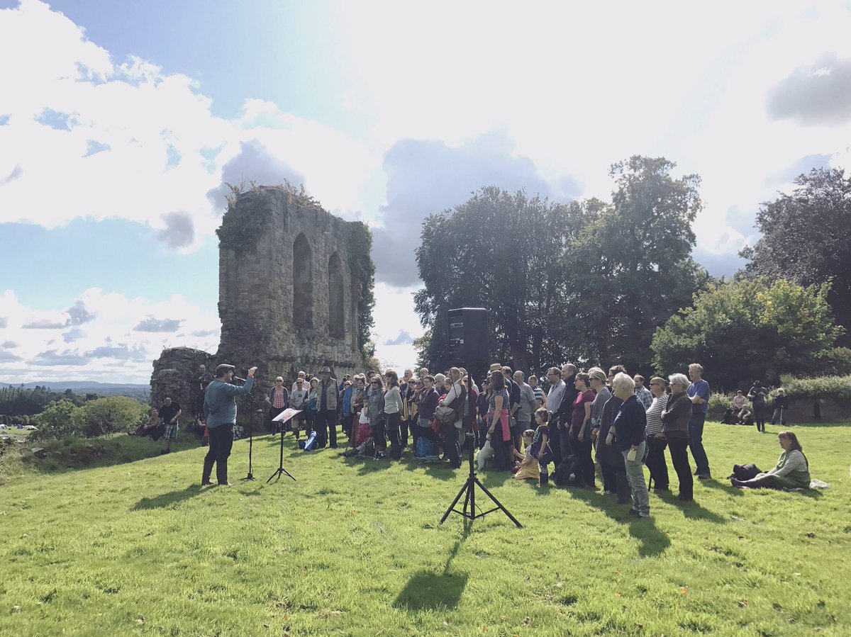 rlkay23's tweet photo. I can’t wait until Thursday for the start of @TheGoodLifeExp Last festival of the year and one of my favourites. A super line of up all things creative and it looks like the weather is on our side 📷@rlkay23 https://t.co/i4ngNYwZxy