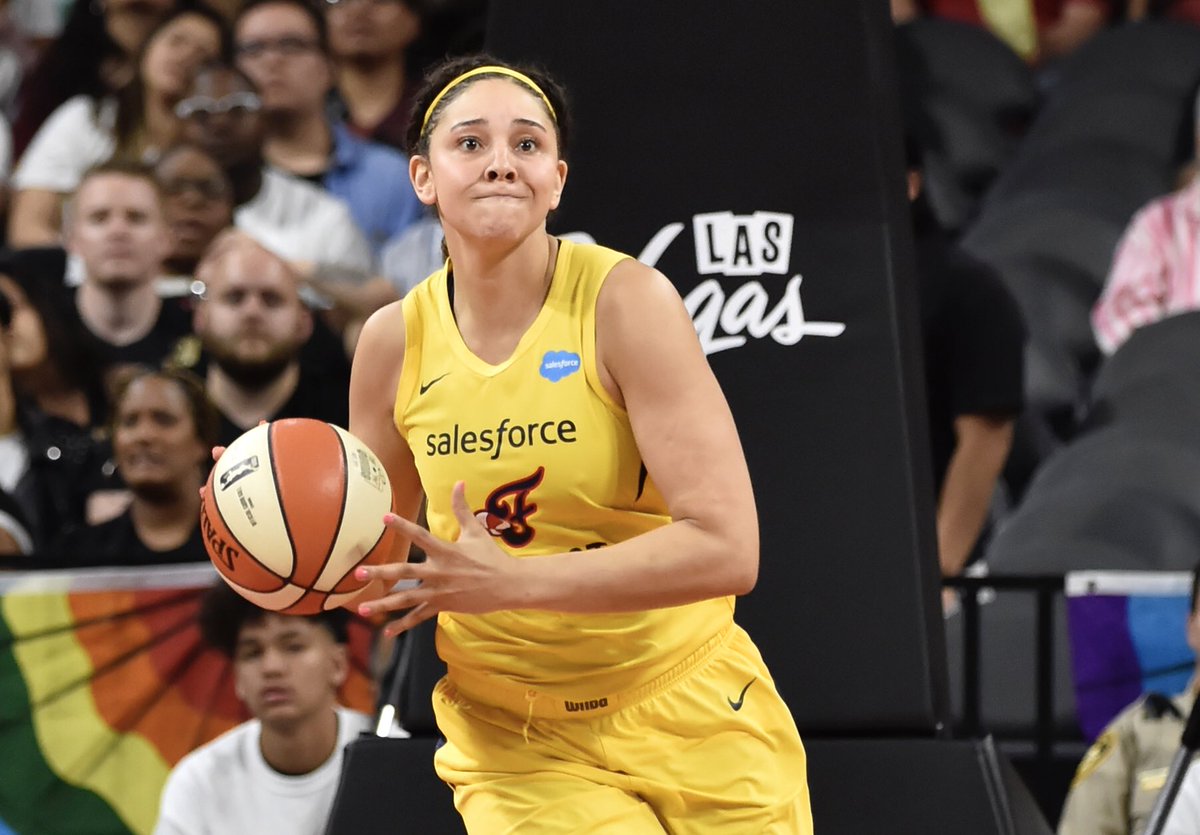 NBACanada's tweet photo. In her 5th @WNBA season, Natalie Achonwa 🇨🇦 averaged 8.7 PTS, 5.2 REB, 1.6 AST &amp; 0.7 BLK in 30 games for the @IndianaFever! https://t.co/zSrAY9vHVR