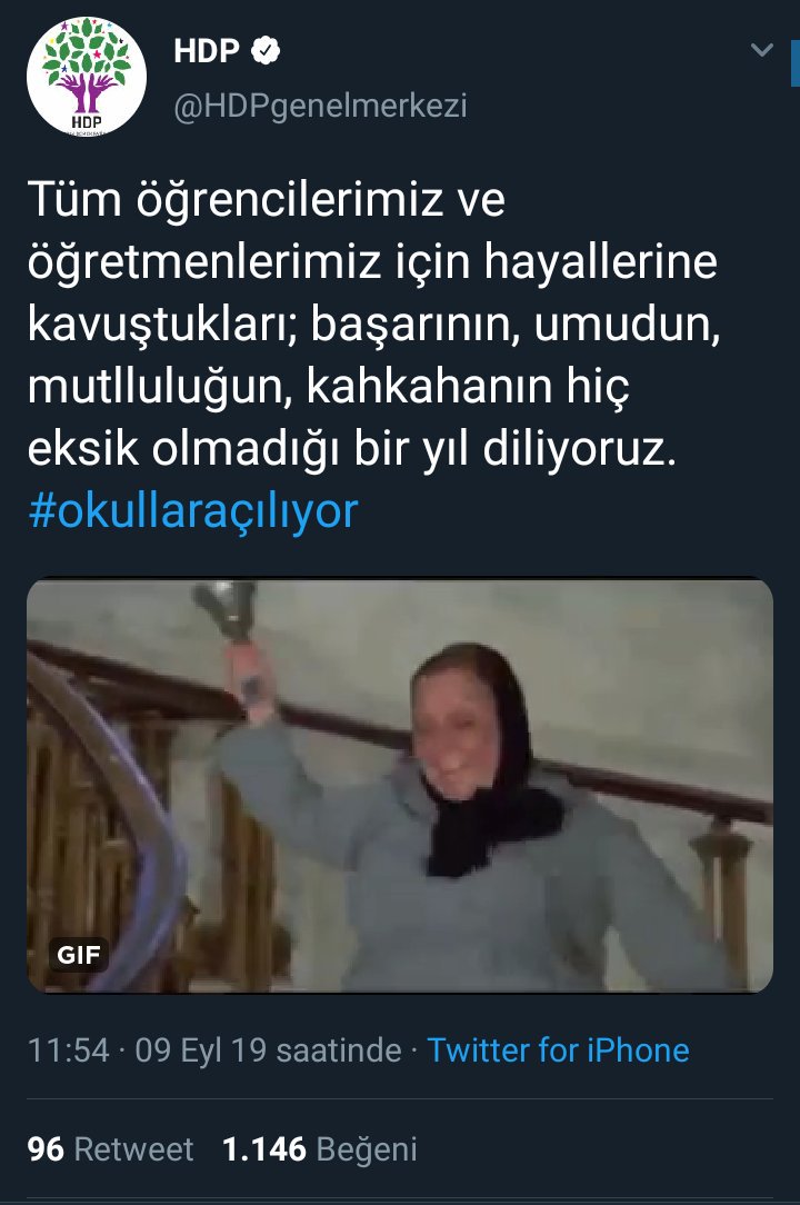 mehmetelli7's tweet photo. Araştırdım ama bulamadım sadece bir kaynakta 149 öğretmenin şehit edildiği bilgisi var. Aybüke ve Necmettin öğretmenleri hepimiz hatırlıyoruz ama Neşe öğretmen beni çok etkiledi. 21 yaşında ailesi Diyarbakır Bismil Çavuşlu Köyüne atanıyor. Aile karşı çıksa da dinlemiyor. https://t.co/Eq7JAGMBm5