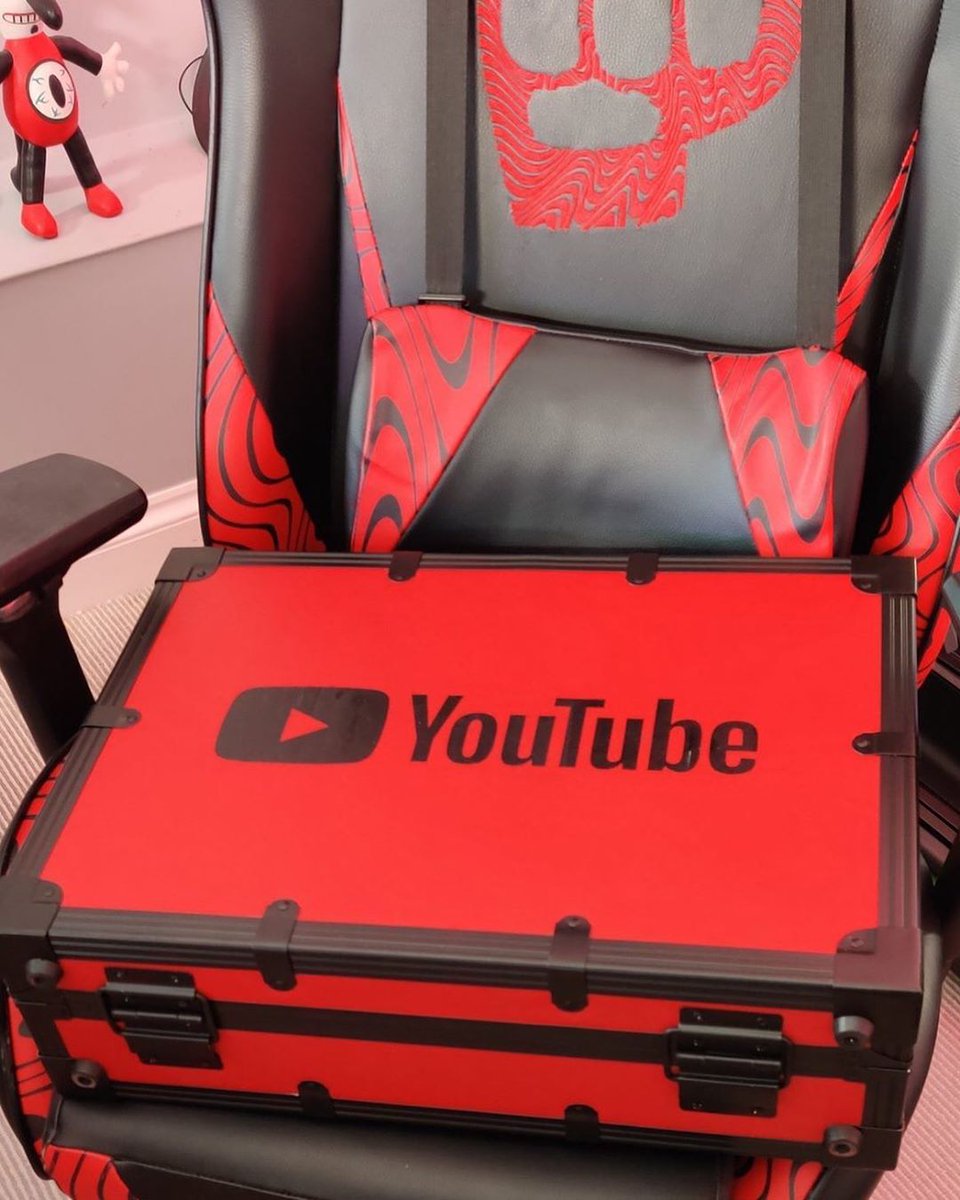 G Fuel Gaming A Youtube Play Button Fit Only For A King Congrats To Our Dude For Earning This Coveted You Can Only Have This When You Reach 100 Million Subscribers Play Button You Done Did It Felix And We