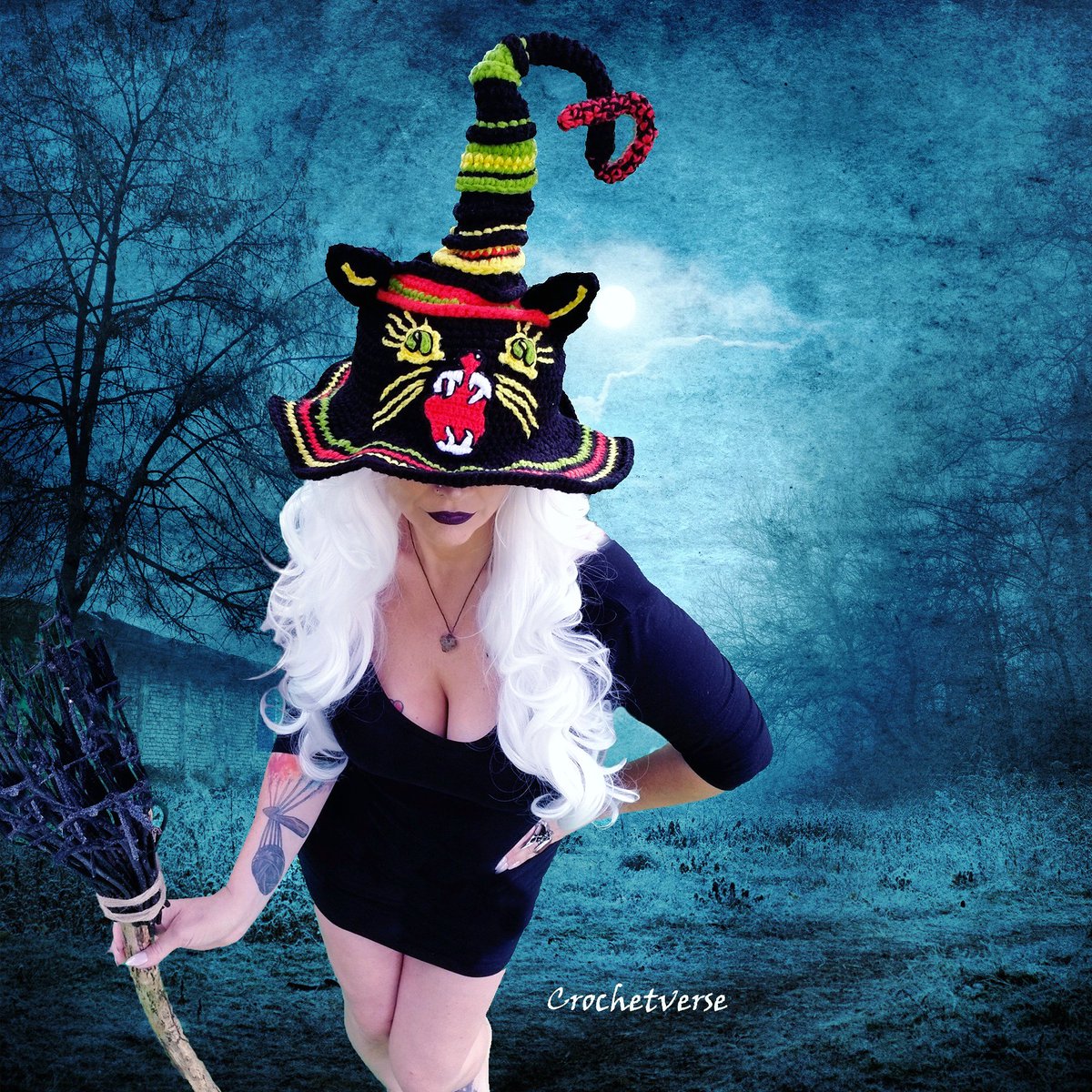 I used my Twisted Witch Hat pattern and 