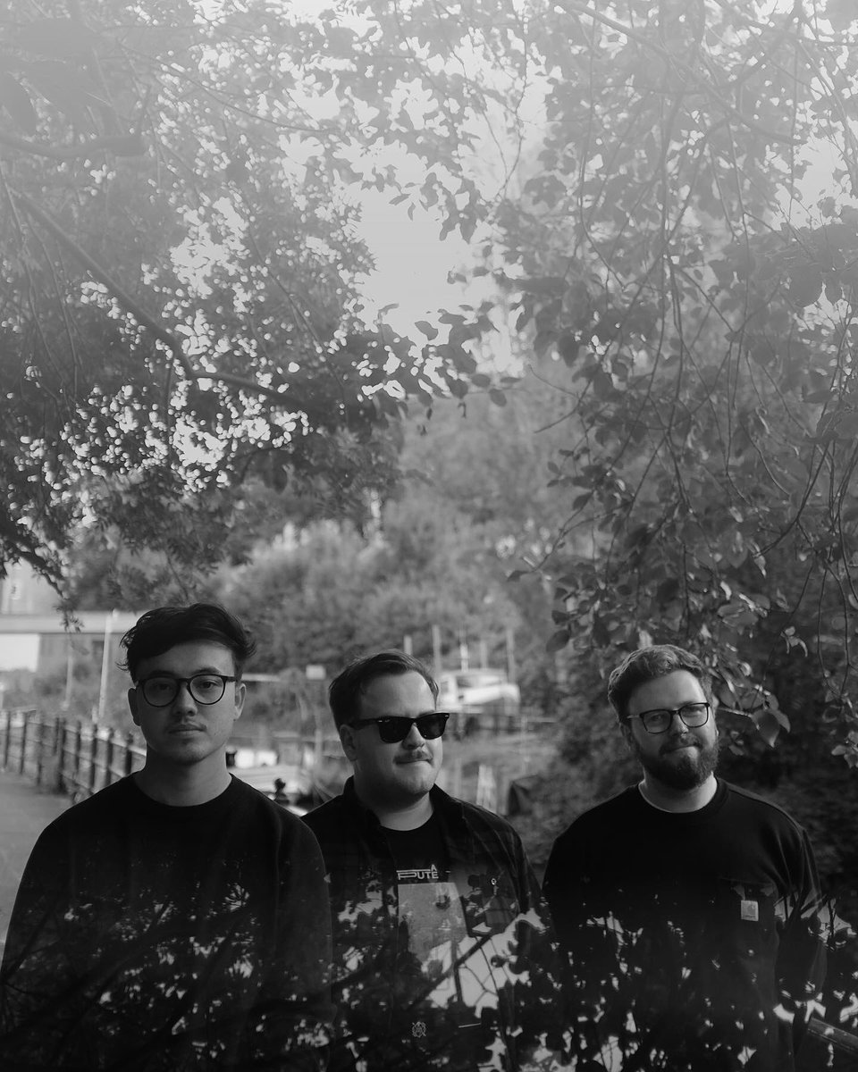 JohnOxley777's tweet photo. Open @Spotify And discover this brilliant ( New Album
“Fine by Me”
By the magnificent #ThreadBear @ThreadBearRocks )
Emotional power speed emo rock from Newcastle Upon Tyne.
10 fantastic songs!
https://t.co/lKppngePUl https://t.co/hlRbUWF77G