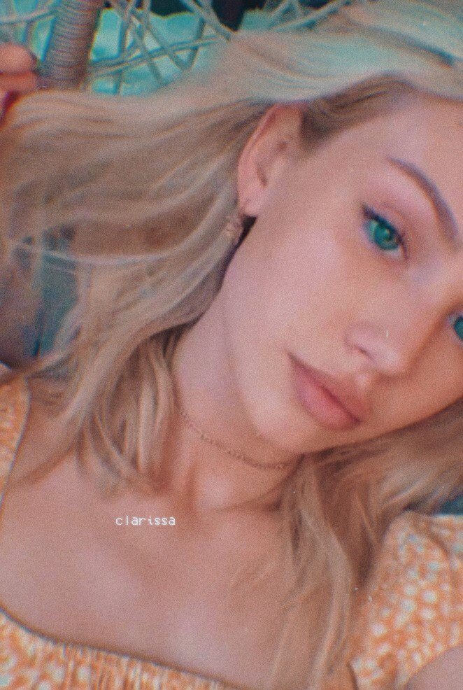 clarissadavjs's tweet photo. cause darling i'm a nightmare dressed like a daydream . https://t.co/NfpUnR65rP