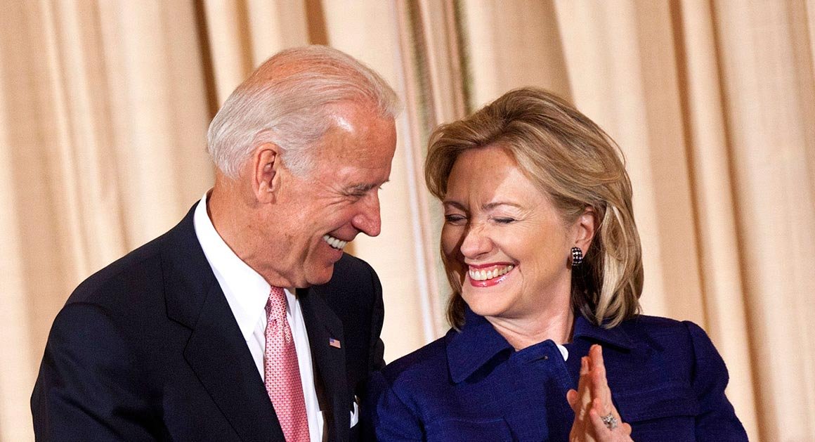 AlethicLogic's tweet photo. Not being open to selecting Hillary as your running mate should be a litmus test... It's STILL her turn after all. I don't see Bernie snuggling up to Hillary... why not? We see you Bernie... #HowCanWeLose #WeBotThis #AnybodyHillary2020 https://t.co/PZjBCECAsW