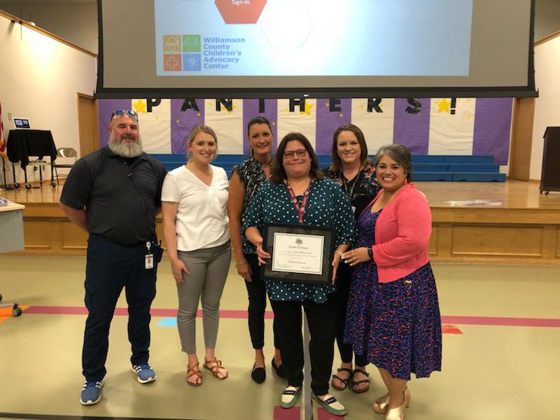 EmergentTree's tweet photo. Congratulations to @lhespanthers who Emergent Tree recently recognized for their outstanding implementation of Solid Roots during the 2018-2019 school year! 
@LHIndependent 

#behaviorinschools https://t.co/aFHyV0HHfG