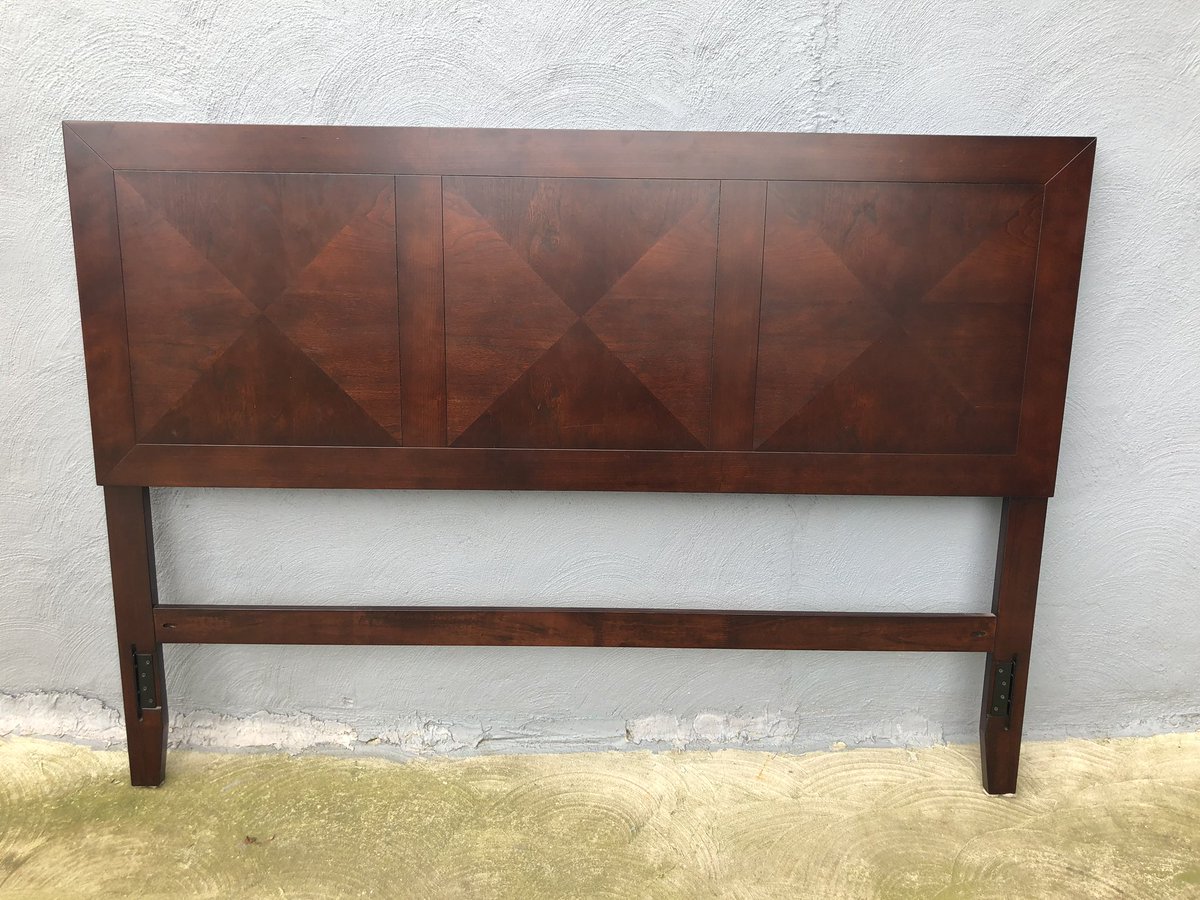 LindsayStill's tweet photo. Preview of what is available on Glen Lytle Road on Saturday at #greenfieldyardsale @GFYardSale https://t.co/ShswBwhRXg
