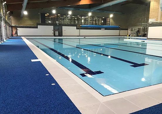 RadleyISocial's tweet photo. Some wonderful photos of our new bunch of fresh-faced Shells getting a taste of all Radley has to offer! Racquets, Polo, and Skiing to come next week!
#ShellGamesCircus
#Welcome
#NoOrdinaryPlace https://t.co/H82zKNZn9B