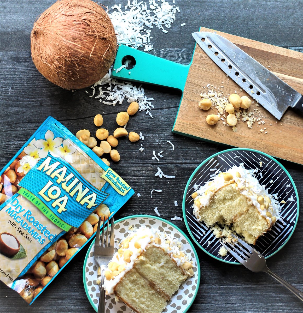 Do you 💙 to bake? Try adding #MaunaLoa MacNuts to your next creation for an amazing buttery crunch! 
#CrunchToADifferentBeat
 
And visit our website for lots of delicious recipes! bit.ly/2lWZg3p