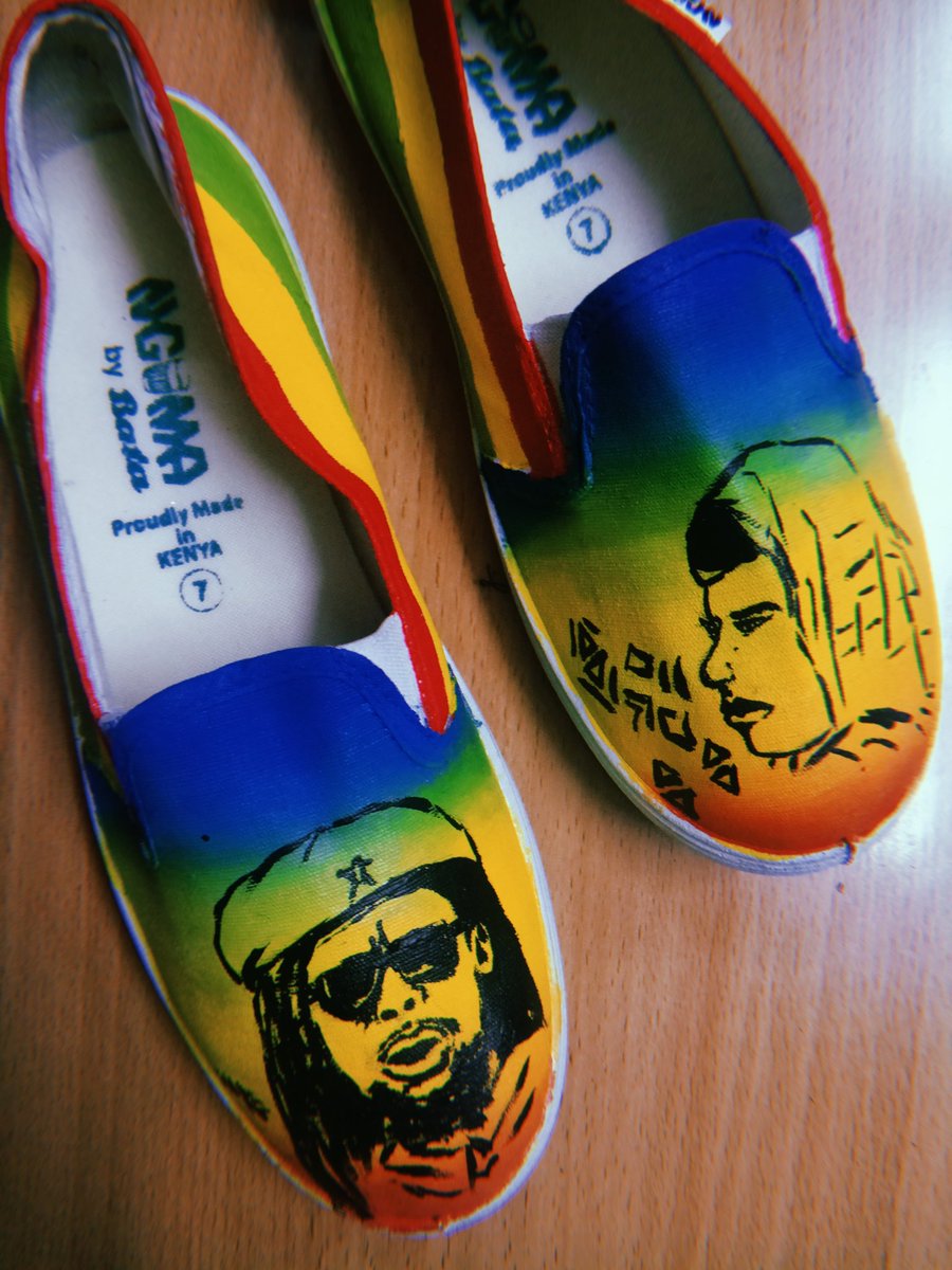 RozenIan's tweet photo. #JahCure × #Etana 🇰🇪🇯🇲

#rosendraws #rosenBYOS #rosensgallery #rosenianco #art #customkicks #shoeart #ras #rasta #rasapparel #reggaeforever #redgoldgreen #reggae https://t.co/VU0EO1dlF3