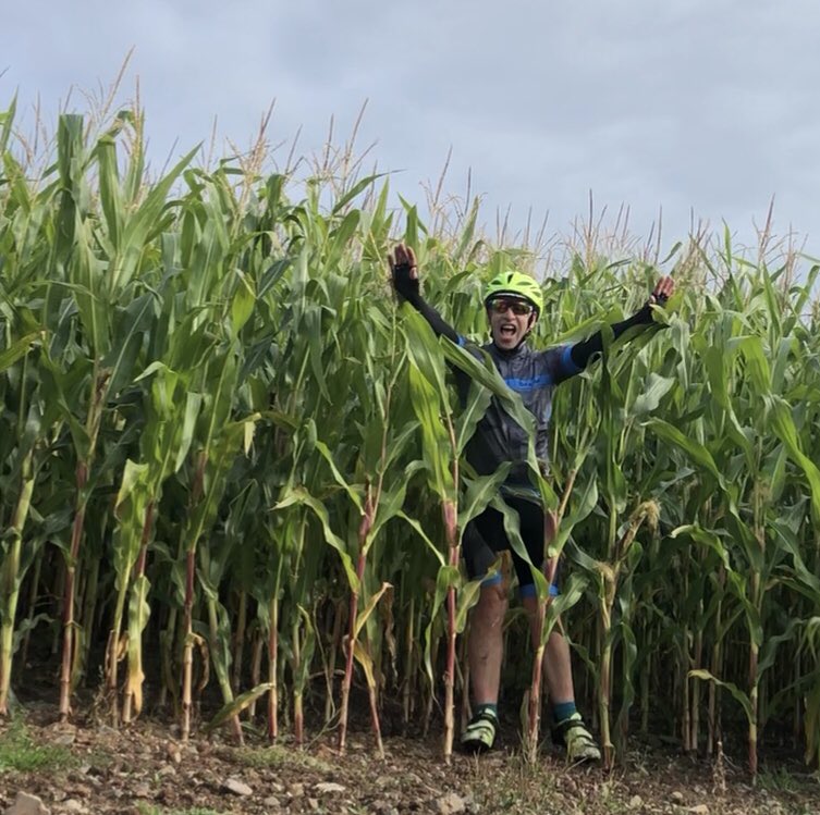 StevenMorgan40's tweet photo. @StrangfrdLecale @barrabest @WeatherCee @angie_weather @geoff_maskell @BBCWthrWatchers @newslineweather #jackamdthebeanatalk😂 #cycls😎🚴 https://t.co/75gXtkkimZ