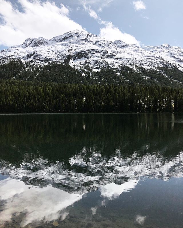 SarahMBirkett's tweet photo. Ya ok that’s kinda pretty.
__
#shotoniphone #switzerland #stmoritz #engadin https://t.co/UIW8GKcHuW https://t.co/v3FMA4BYIy