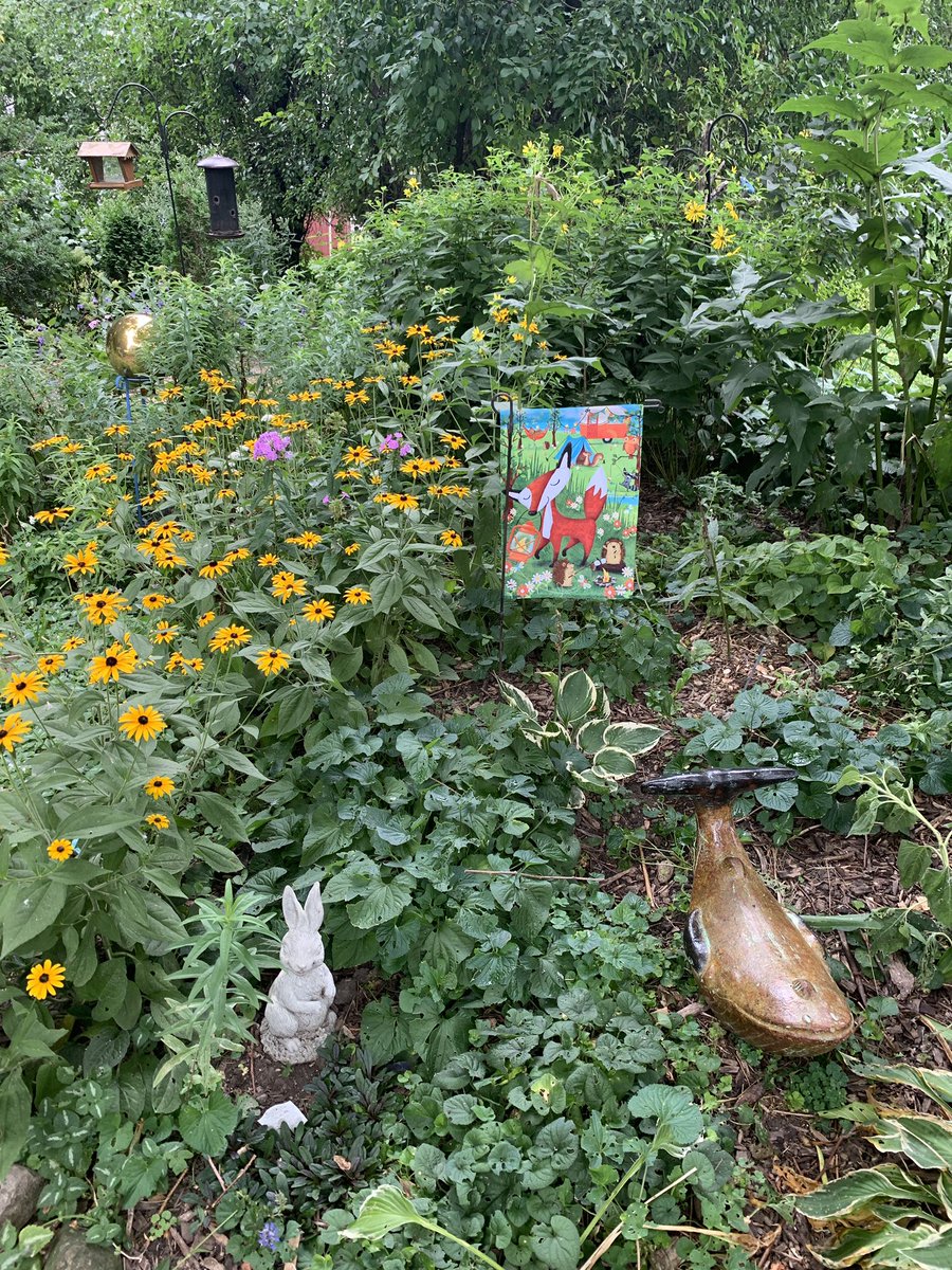 KGjerdset's tweet photo. I also gave my #botanical art students a tour of my yard. Here’s how things are looking today as we head towards fall. #plabts #phenology #native #prairie #nature https://t.co/Yqx3bIBFFT