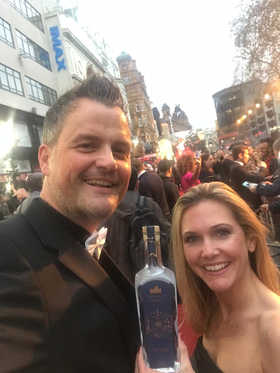 Downton Abbey Drinks tweet media