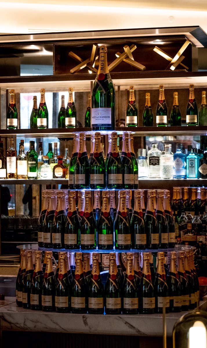 StRegisToronto's tweet photo. Saber the moment and #ToastToTIFF Sept 5-15 at our @MoetChandon POP-UP Champagne Lounge 🍾🥂✨ Feat. LIVE jazz musicians, champagne menu w/ Moët & Dom Perignon champagne by the glass & bottle, signature cocktails + our champagne sabering ceremony 6pm daily. #LiveExquisite #TIFF19 https://t.co/HRc7WlA0q6