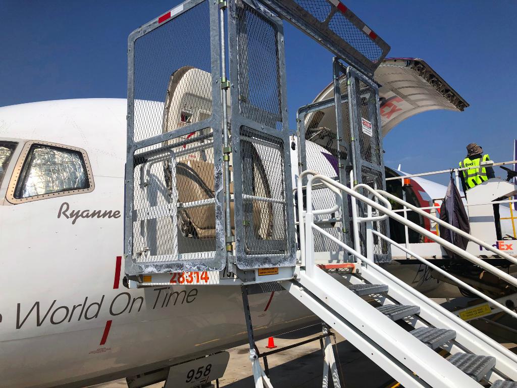 FedEx's tweet photo. Ryanne, one of our Boeing 757’s, ✈️ is off to the Bahamas filled with lifesaving relief supplies for #HurricaneDorian survivors. @DirectRelief @IMC_Worldwide @water_mission @TeamRubicon #FedExCares 💜 https://t.co/KQWuryLS3S