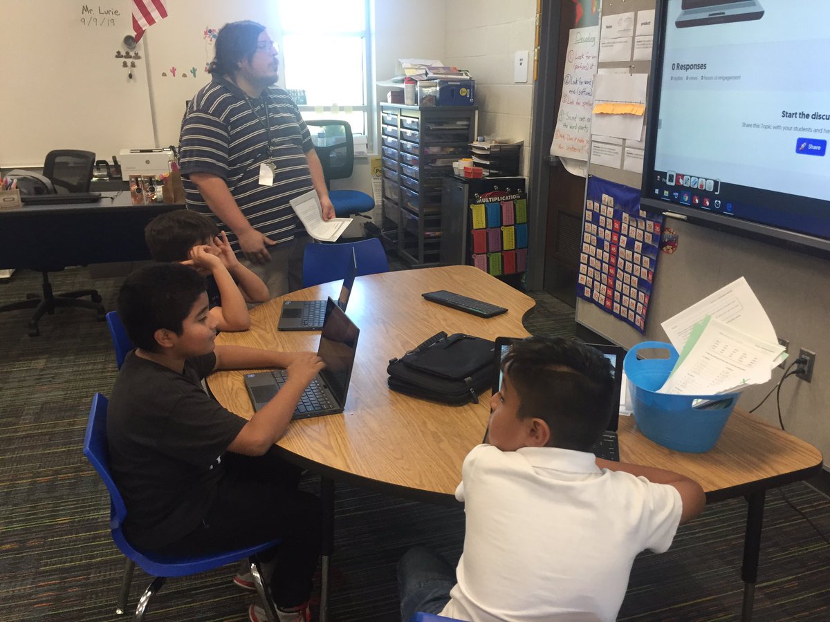 Msbpatel's tweet photo. Thank you @Flipgrid for giving students a voice! Thank you Mr. Lurie on learning and teaching using Flipgrid with you students for fluency! #PSUSDlearns #PSUSDFam #ACES! https://t.co/37wYsdS7bP