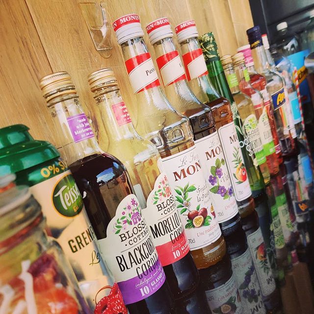 Ever wondered what's in our pimped package??? It's all this plus fresh fruits galore

#fluidfun #pimpedprosecco 🌐 ift.tt/2EATivN