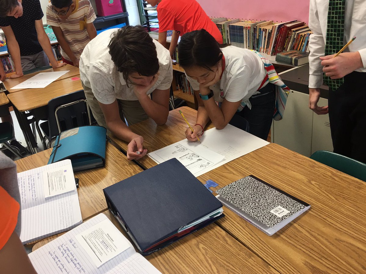 MsJRoman's tweet photo. Chalk Talk! 
We are learning to build our own understanding! https://t.co/FWsWyXvM3G