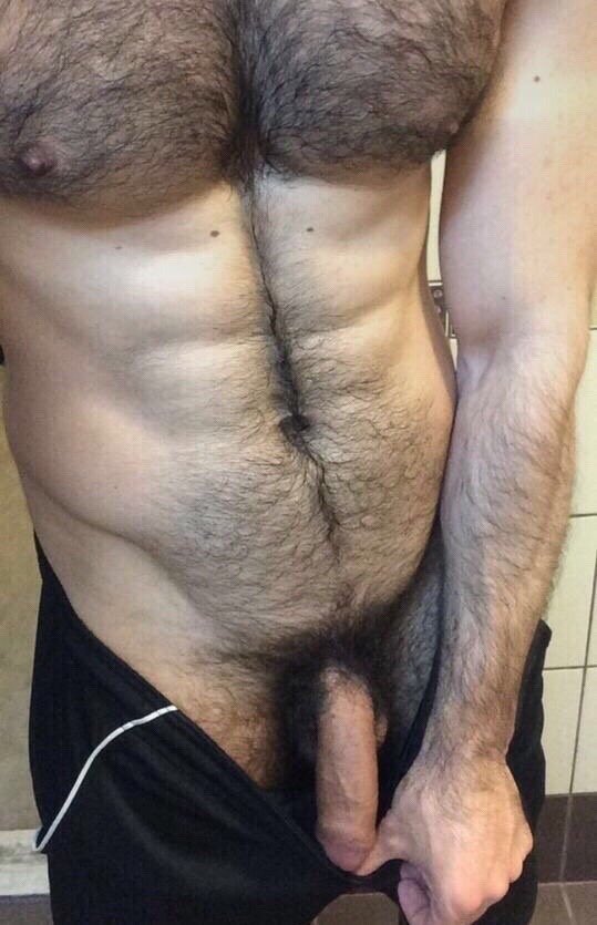 Pajazo o mamada, qué prefieres? #macho #hairy #pollón #bigcock #horny #pelu...